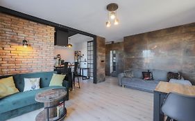 Apartmarte- Oldtown Apartment With Garden